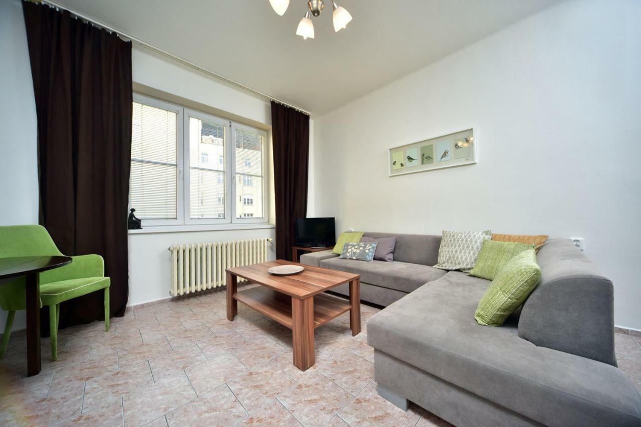 Benediktska Apartament *